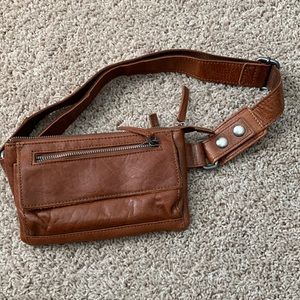 Leather belt bag